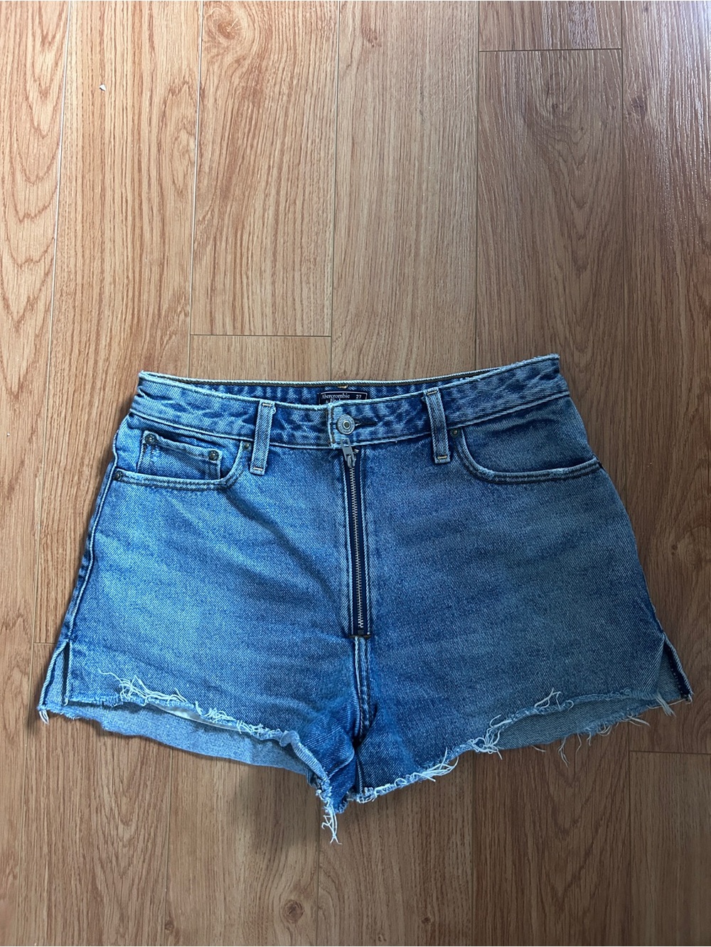 ABERCOMBIE + FITCH Denim High-Rise Fray Hem Women's Shorts